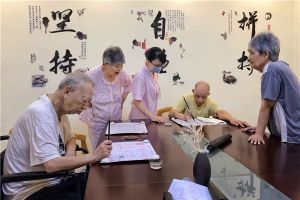 老人生活练习书法